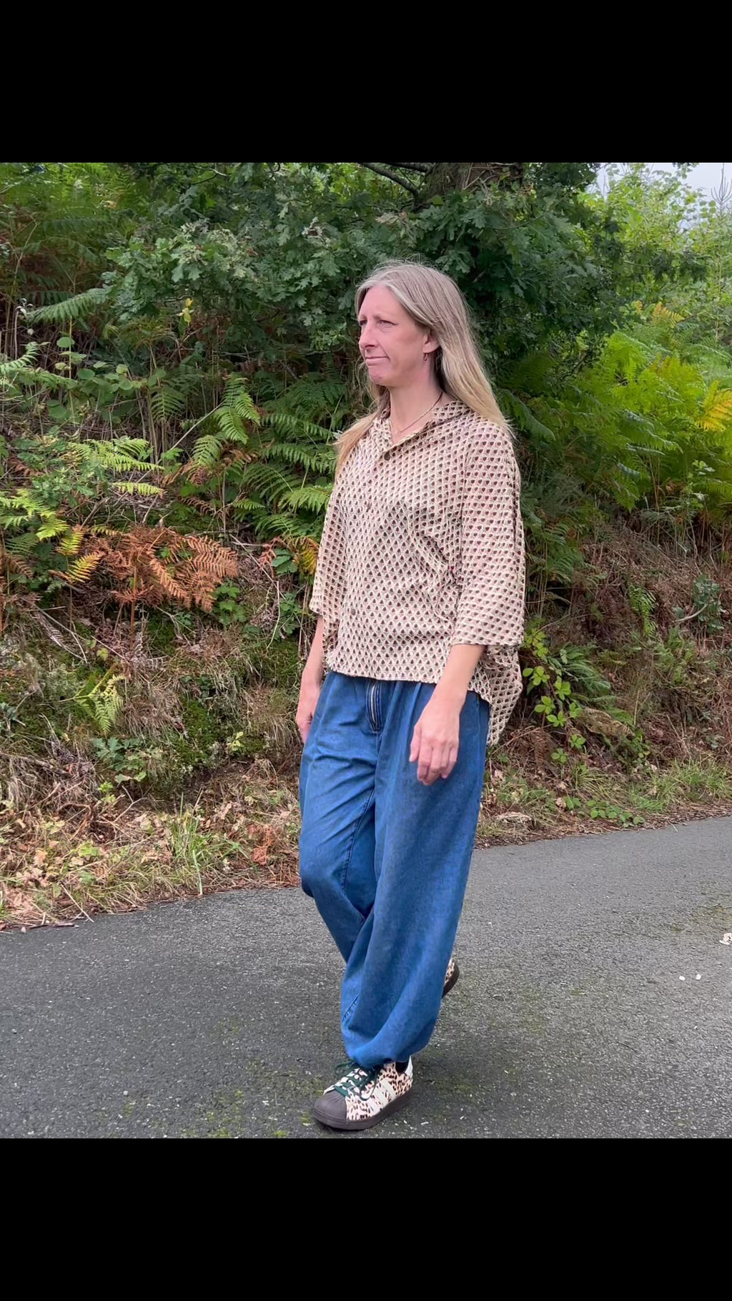 Artist Shirt – Madder Meadow